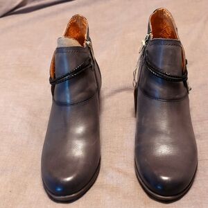Pikolinos Boots, women's size 41